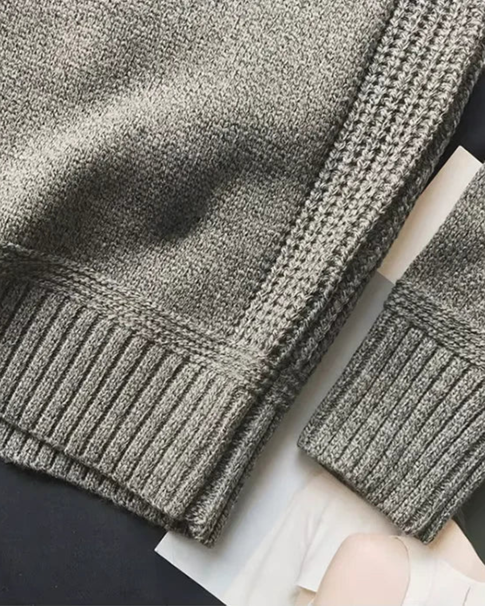Henry - Wool Sweater with Elbows